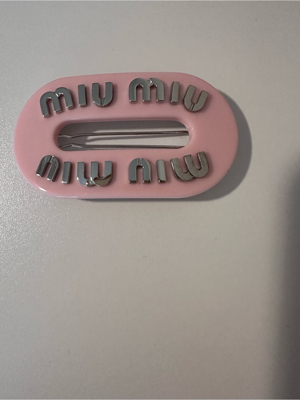 Miu Miu Pink Enamel Logo Hair Clip full inclusion - Picture 5 of 11